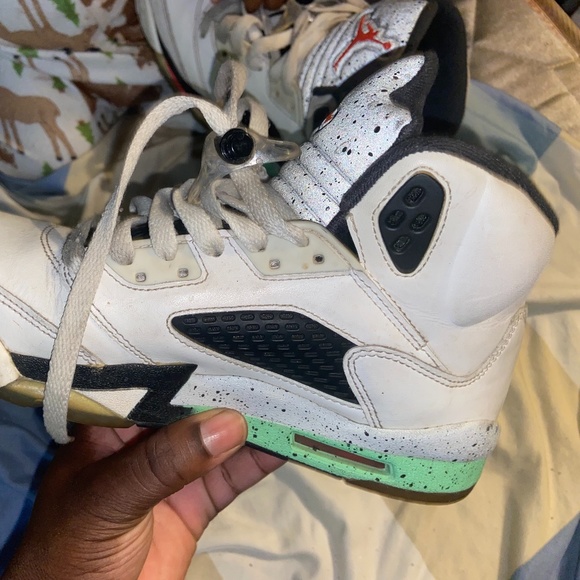 Nike Air Jordan - Picture 1 of 7